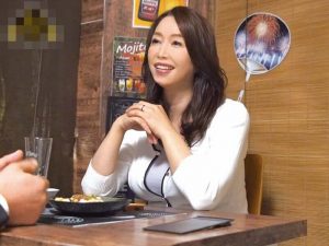 《四十路妻》垂れ下がったドデカイおっぱいは圧巻『46歳のおばさんが。。。』他人棒に堕ちてしまった隠し撮り映像！