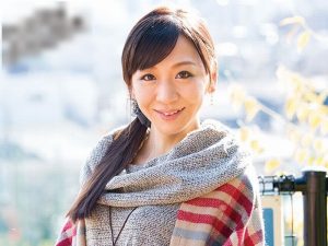 《四十路熟女》見た目とは裏腹に根っからのスケベ『細身なカラダに貧乳。。。』お風呂でオシッコをピュピュー！